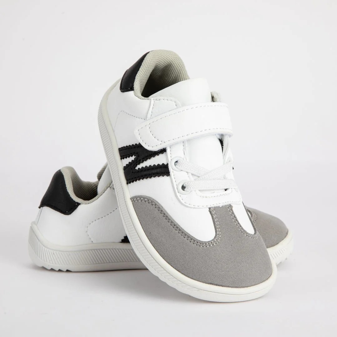 Zapatos minimalistas Barefoot para niños y niñas, zapatillas de punta ancha, informales, planos para caminar ZZFABER – Letra gris